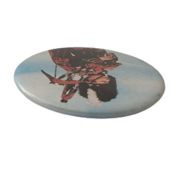 Vintage Scottish Bagpiper Refrigerator Magnet Fridge Scotland Souvenir Pinback. - Picture 5 of 16